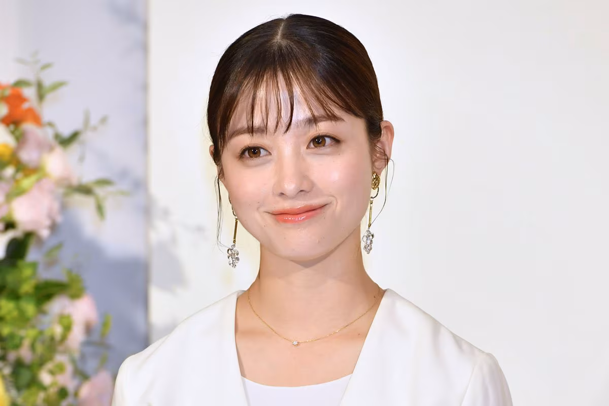 橋本環奈の愛車カイエンの価格は？女優の収入と購入事情