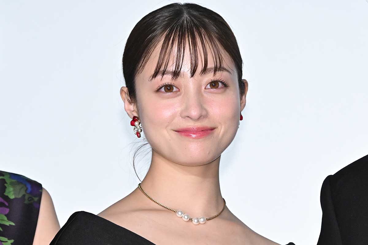 橋本環奈さんのカーライフポルシェ