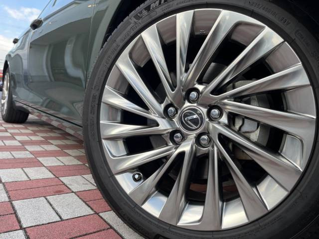 二重ガラスとノイズリダクションホイール