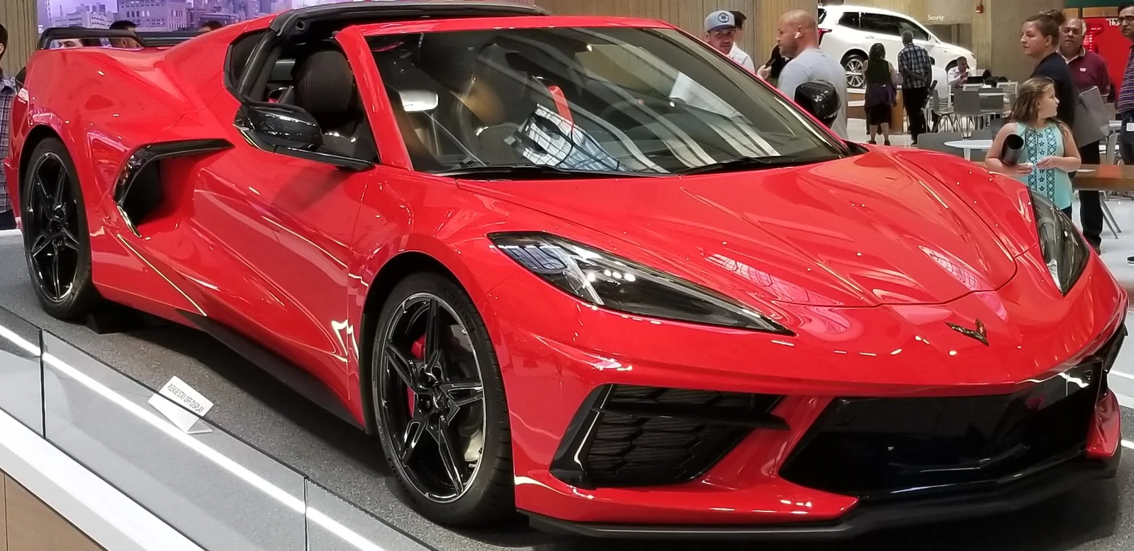 人気輸入車ブランド6選の新車乗り出し価格を比較!最新相場|高級品の完全ガイド 7 シボレーコルベット