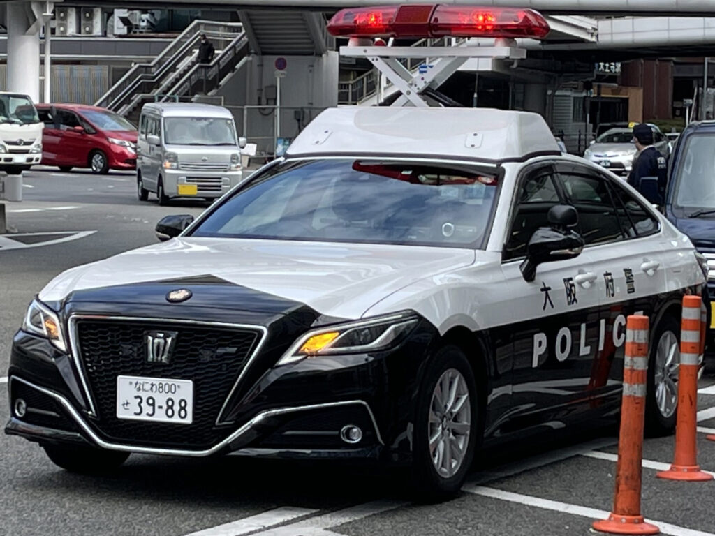 新型クラウンのパトカー（220系・ARS220）