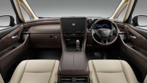 アルファード 2023年モデル 新型ダッシュボードとコックピット