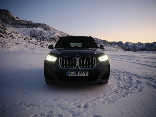 BMW X1 フロント 実車