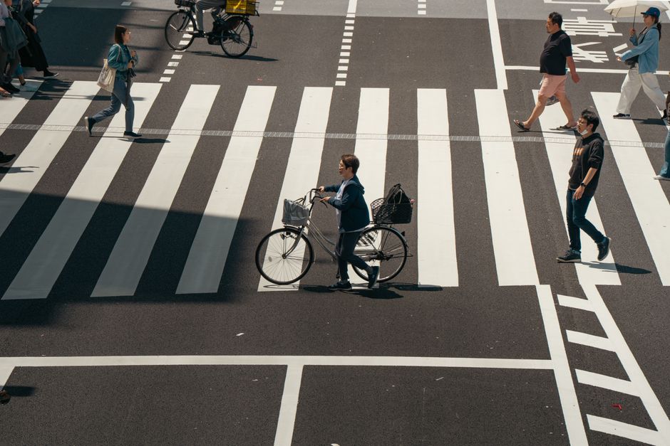 電動自転車はセカンドカーの代わりになる?高級車オーナーの本音比較 4 街乗りの電動自転車