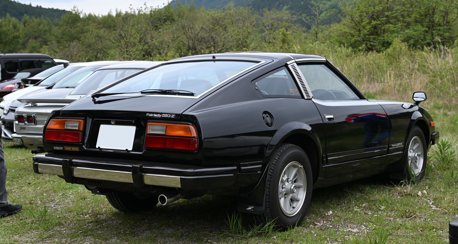 フェアレディZ新型のグレード徹底比較!2026年おすすめの選び方と納期 4 Nissan Fairlady Z rear(performance)実写