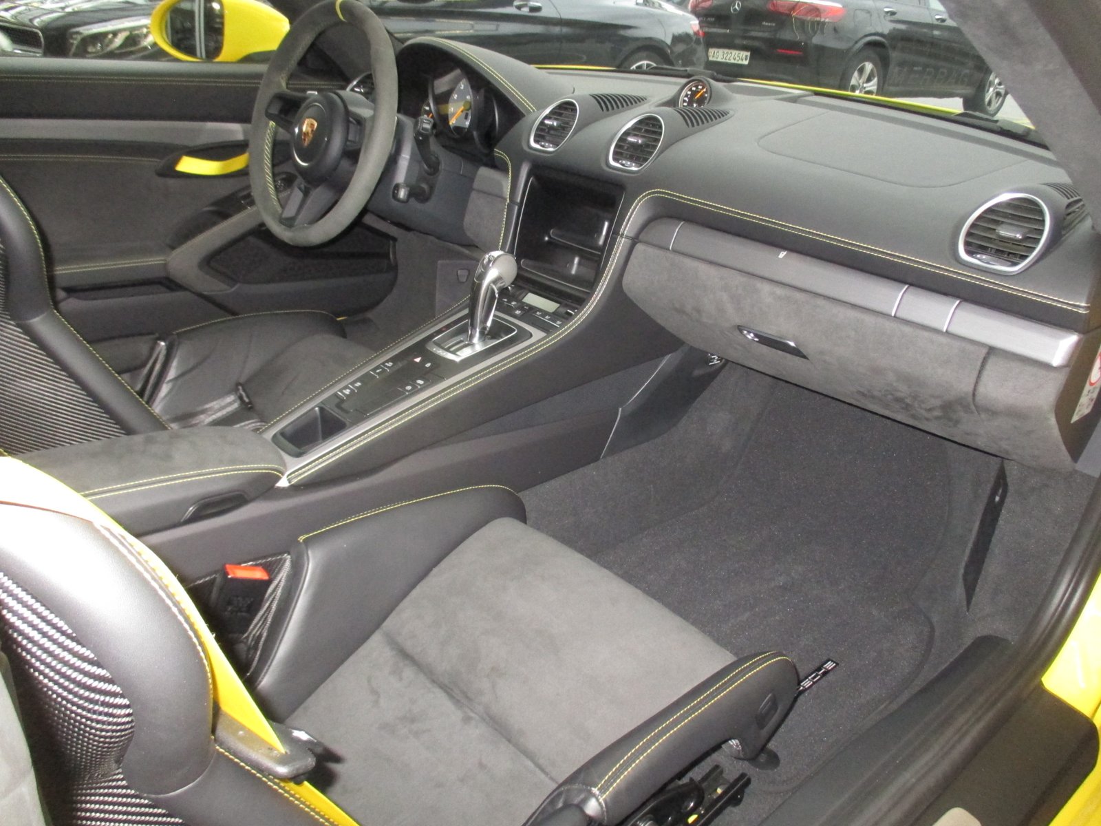 ポルシェ ケイマンの内装の質感を徹底レビュー!2026最新モデルの魅力 6 Porsche 718 Cayman interior(interior)実写